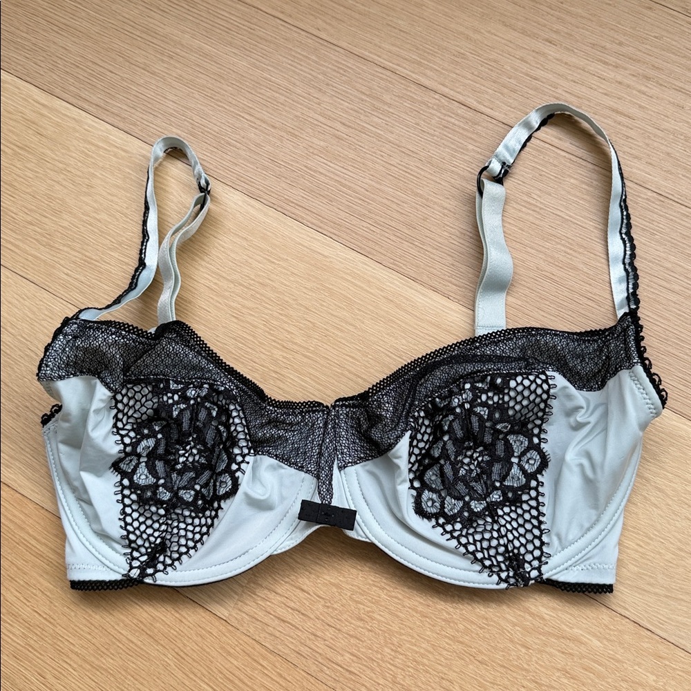 Pfiff Bra Light Blue Black Lace Size 32E